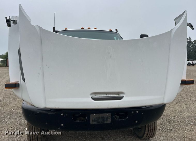 image for item DT6348 2007 Chevrolet C4500 flatbed truck