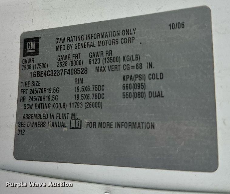 image for item DT6348 2007 Chevrolet C4500 flatbed truck