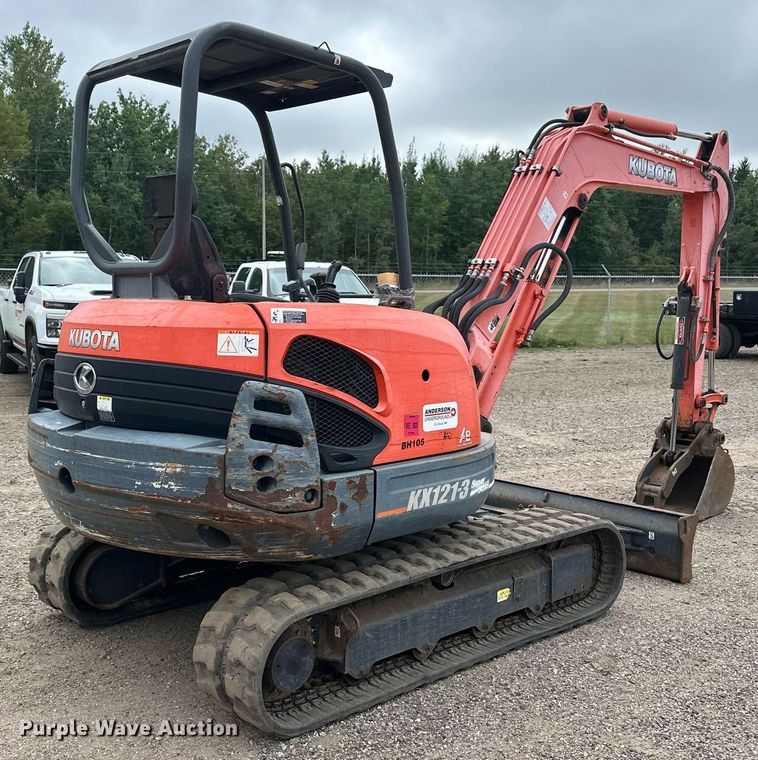 image for item DT6350 2011 Kubota KX121-3ST mini excavator