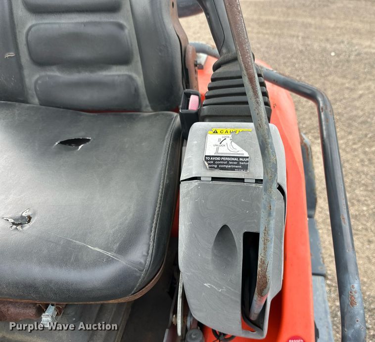 image for item DT6350 2011 Kubota KX121-3ST mini excavator