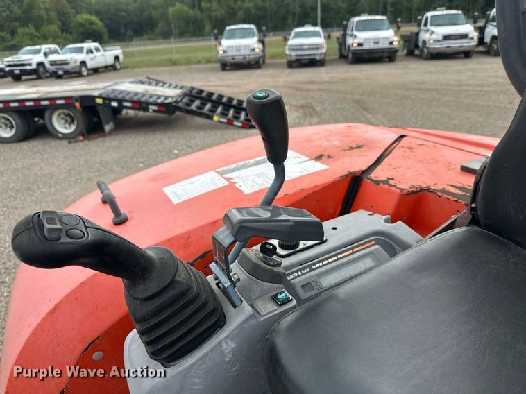 image for item DT6350 2011 Kubota KX121-3ST mini excavator