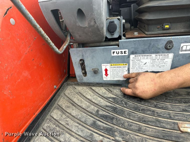 image for item DT6350 2011 Kubota KX121-3ST mini excavator