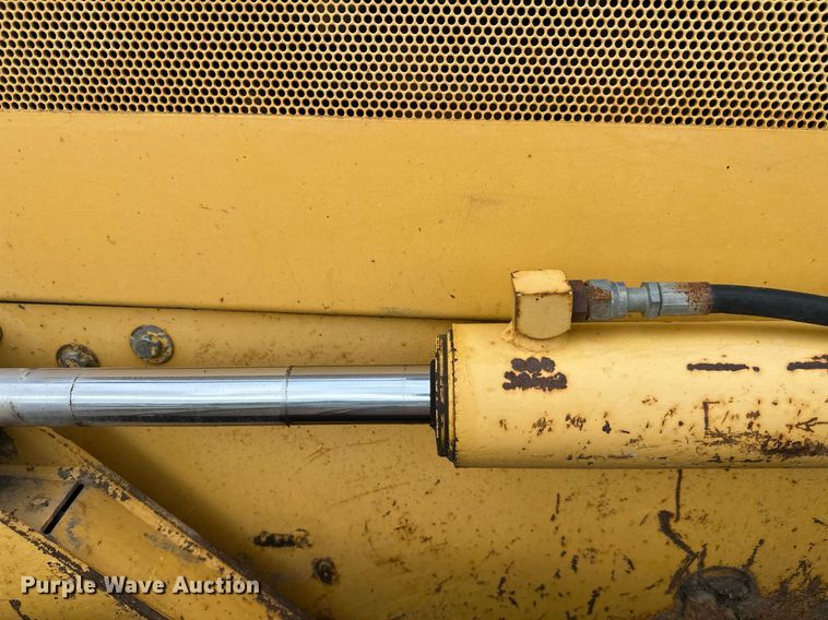 image for item DT6351 2005 John Deere 550J LGP dozer