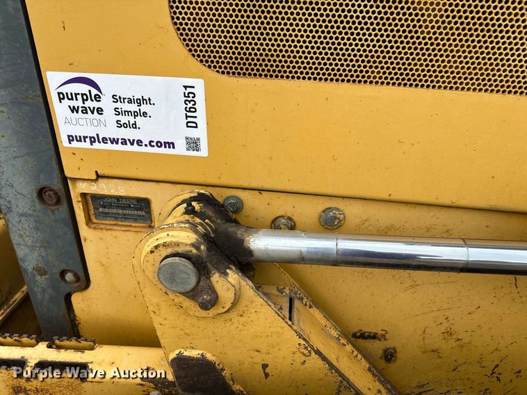 image for item DT6351 2005 John Deere 550J LGP dozer