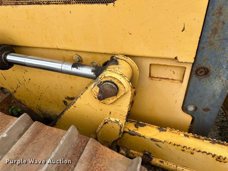 image for item DT6351 2005 John Deere 550J LGP dozer