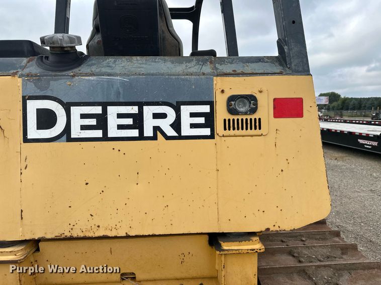 image for item DT6351 2005 John Deere 550J LGP dozer