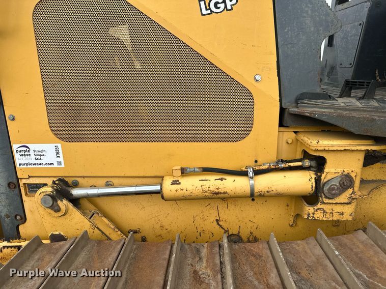image for item DT6351 2005 John Deere 550J LGP dozer