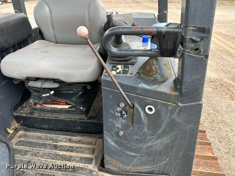 image for item DT6351 2005 John Deere 550J LGP dozer