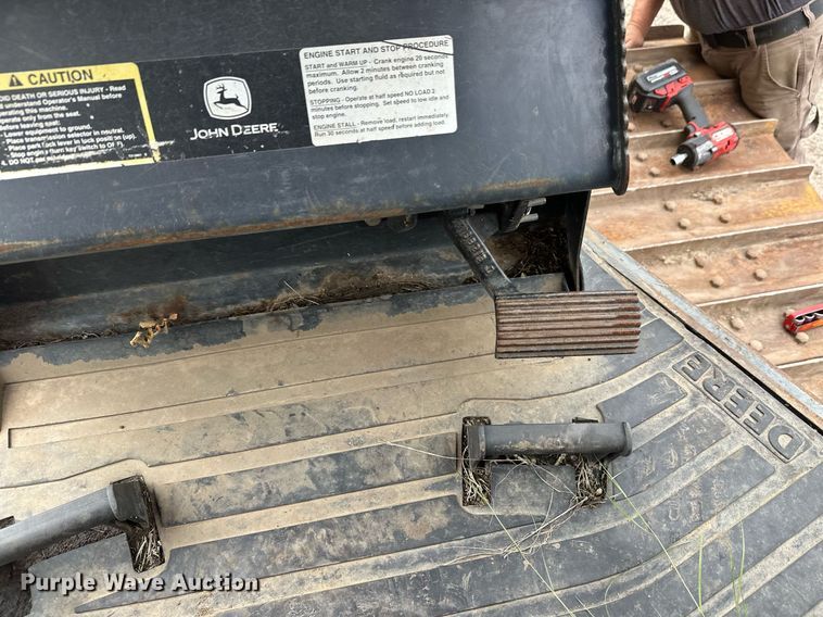 image for item DT6351 2005 John Deere 550J LGP dozer