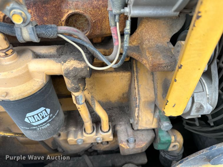 image for item DT6351 2005 John Deere 550J LGP dozer