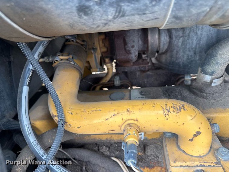 image for item DT6351 2005 John Deere 550J LGP dozer