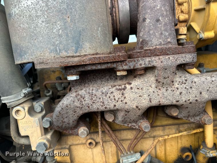 image for item DT6351 2005 John Deere 550J LGP dozer