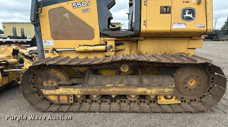 image for item DT6351 2005 John Deere 550J LGP dozer