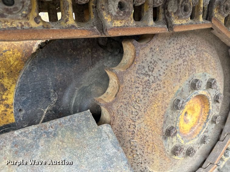 image for item DT6351 2005 John Deere 550J LGP dozer