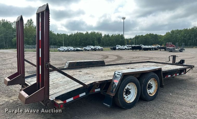 image for item DT6353 2011 Towmaster T14D equipment trailer