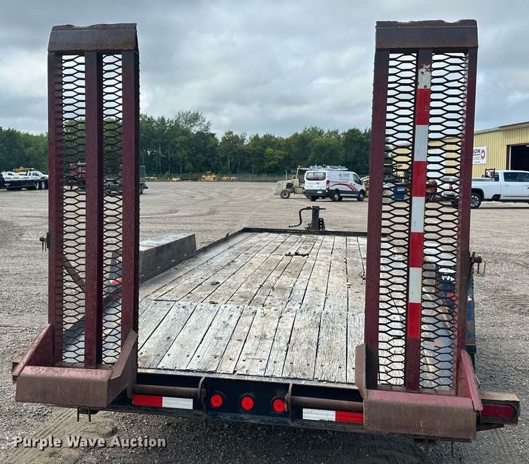 image for item DT6353 2011 Towmaster T14D equipment trailer