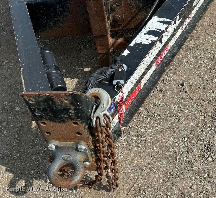 image for item DT6353 2011 Towmaster T14D equipment trailer