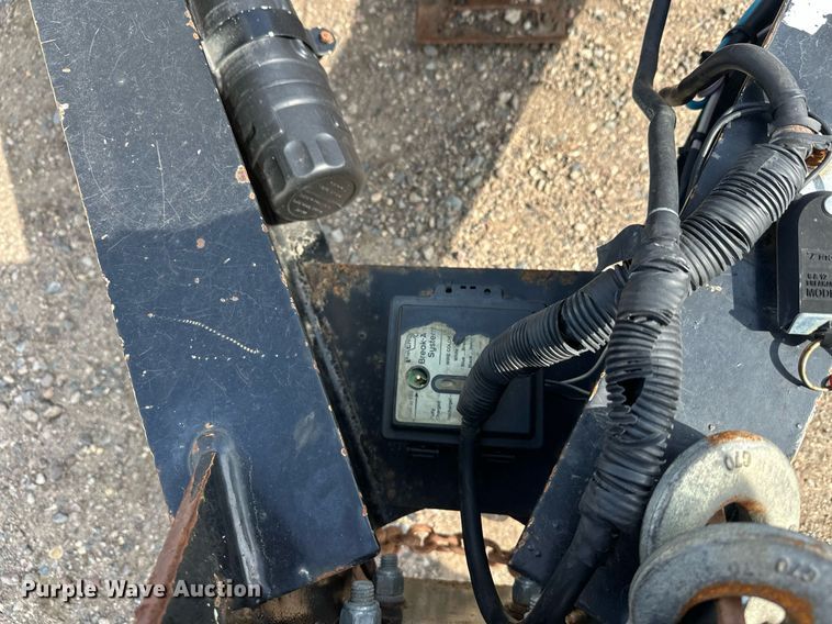 image for item DT6353 2011 Towmaster T14D equipment trailer