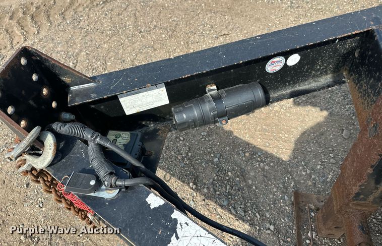 image for item DT6353 2011 Towmaster T14D equipment trailer