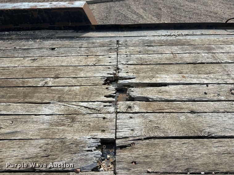 image for item DT6353 2011 Towmaster T14D equipment trailer