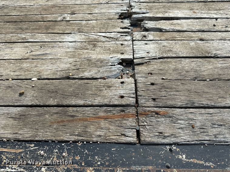 image for item DT6353 2011 Towmaster T14D equipment trailer