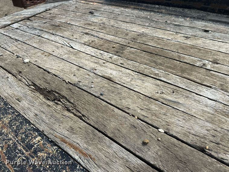 image for item DT6353 2011 Towmaster T14D equipment trailer