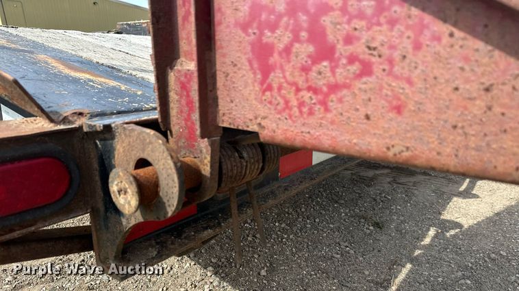 image for item DT6353 2011 Towmaster T14D equipment trailer