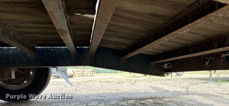 image for item DT6353 2011 Towmaster T14D equipment trailer