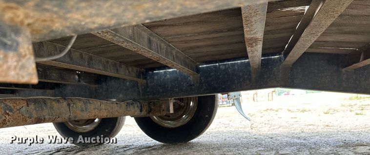 image for item DT6353 2011 Towmaster T14D equipment trailer