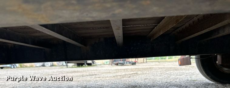 image for item DT6353 2011 Towmaster T14D equipment trailer