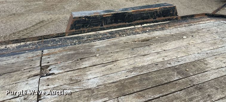 image for item DT6353 2011 Towmaster T14D equipment trailer