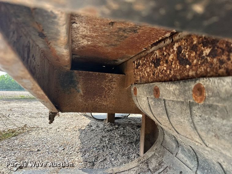 image for item DT6355 Flatbed