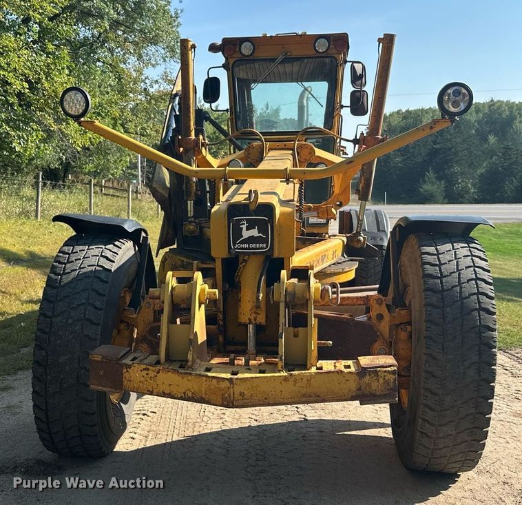 image for item DT6356 John Deere 770A motor grader