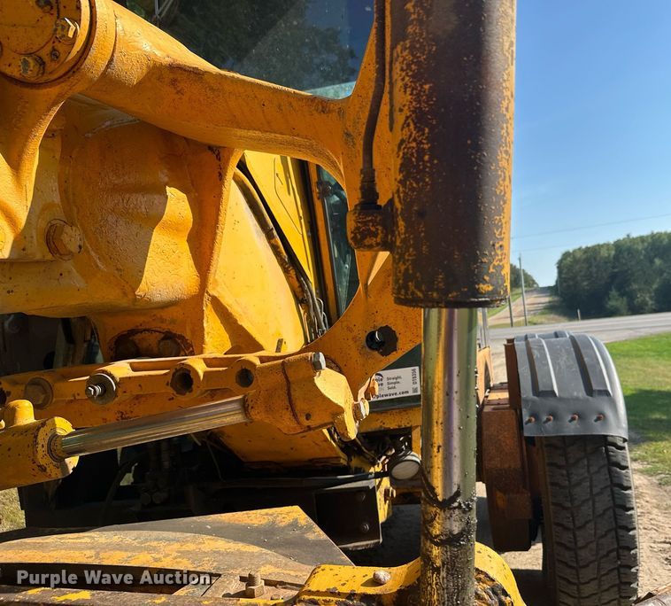 image for item DT6356 John Deere 770A motor grader