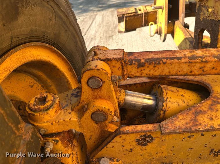 image for item DT6356 John Deere 770A motor grader