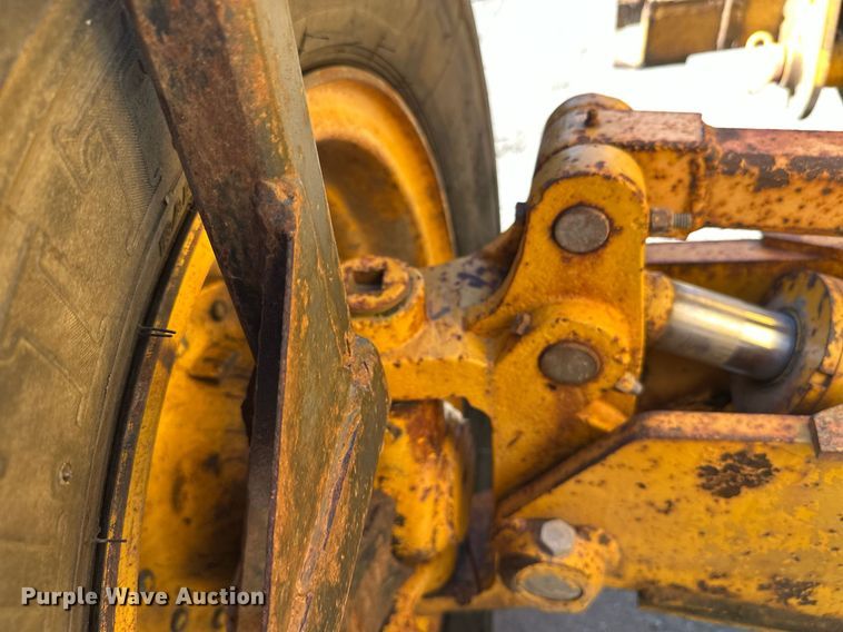 image for item DT6356 John Deere 770A motor grader