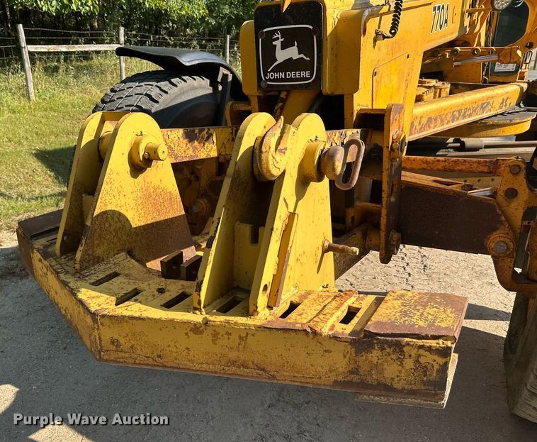 image for item DT6356 John Deere 770A motor grader