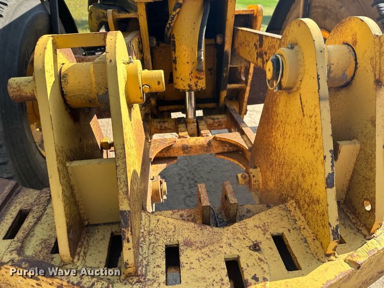 image for item DT6356 John Deere 770A motor grader