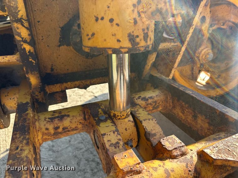 image for item DT6356 John Deere 770A motor grader