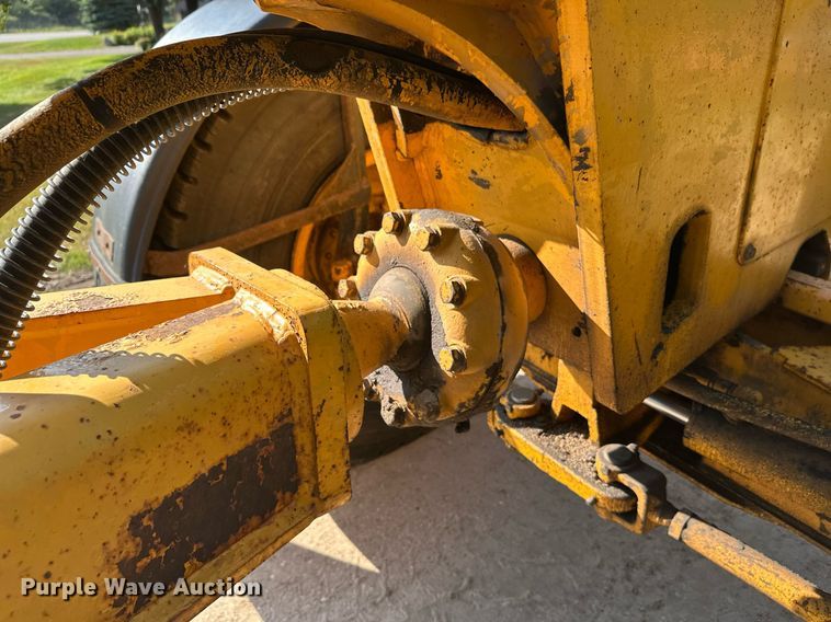 image for item DT6356 John Deere 770A motor grader