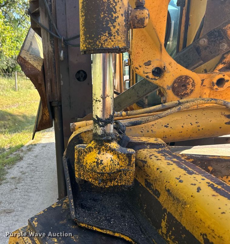 image for item DT6356 John Deere 770A motor grader