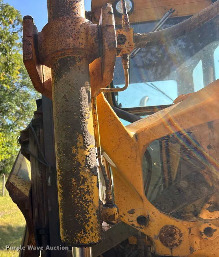 image for item DT6356 John Deere 770A motor grader