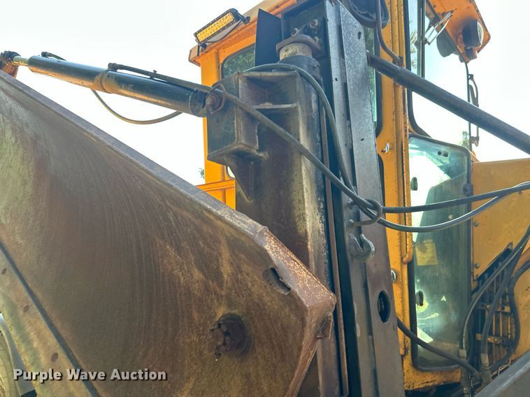 image for item DT6356 John Deere 770A motor grader