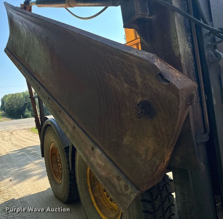 image for item DT6356 John Deere 770A motor grader