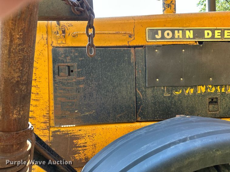 image for item DT6356 John Deere 770A motor grader