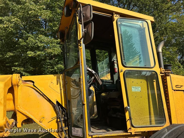 image for item DT6356 John Deere 770A motor grader