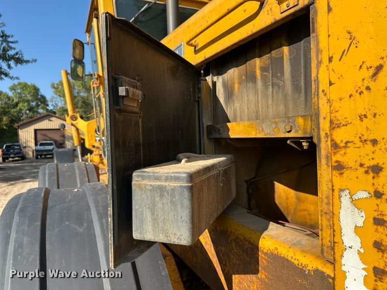 image for item DT6356 John Deere 770A motor grader