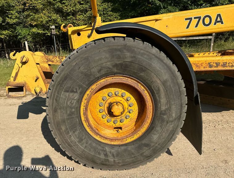 image for item DT6356 John Deere 770A motor grader