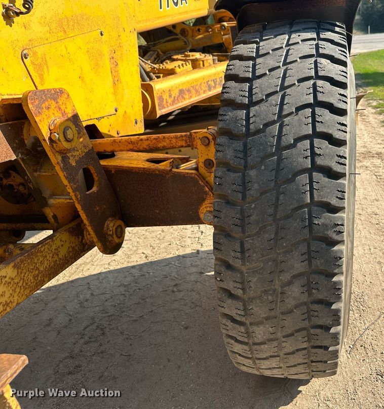 image for item DT6356 John Deere 770A motor grader