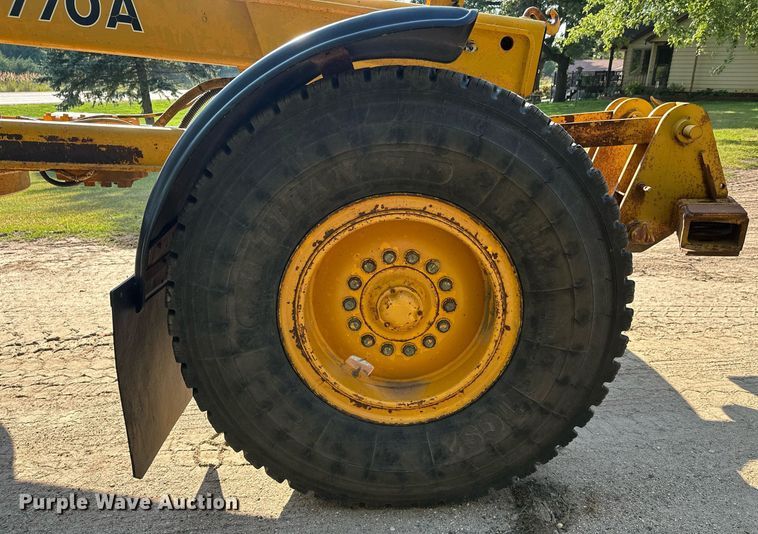 image for item DT6356 John Deere 770A motor grader